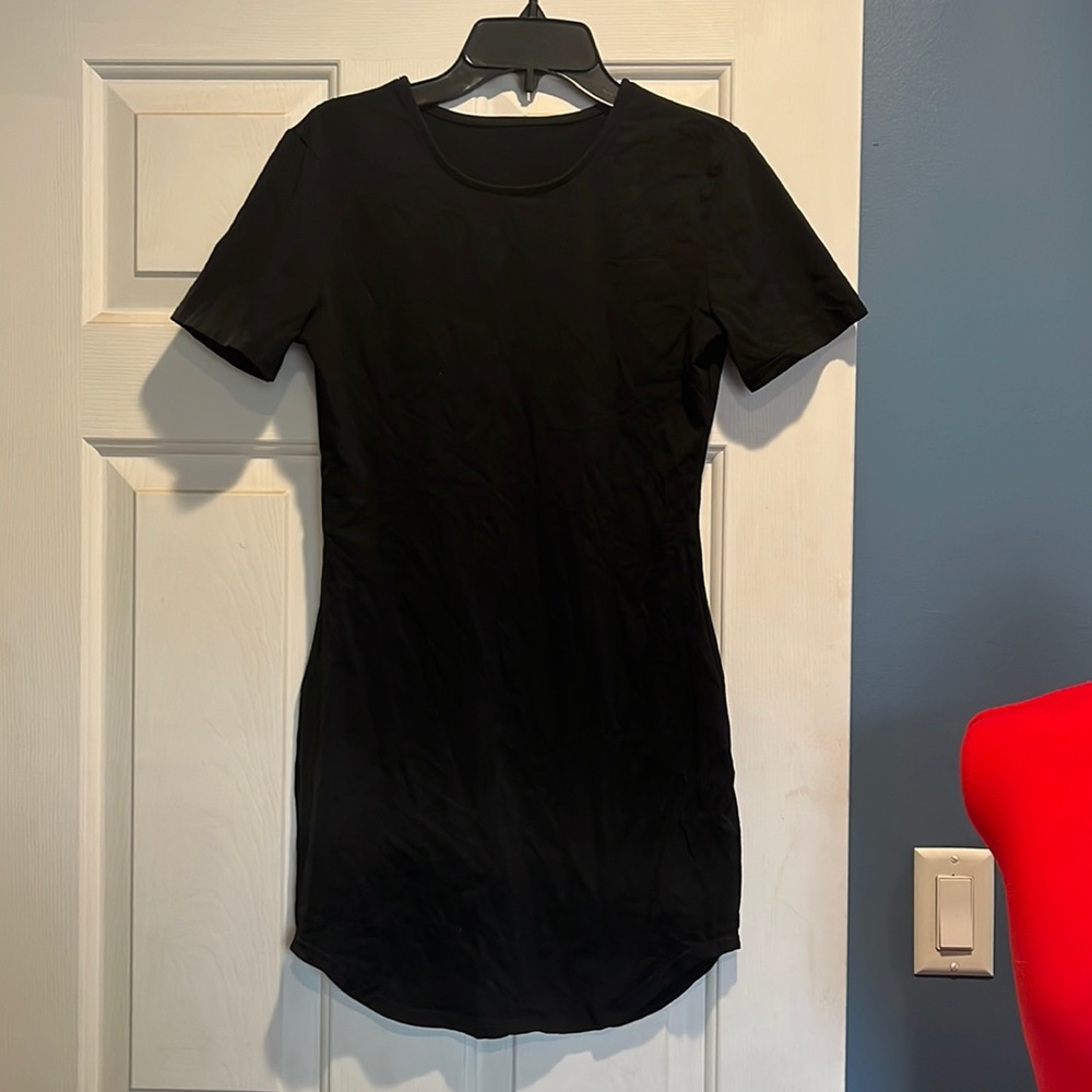 Basic little black bodycon dress
